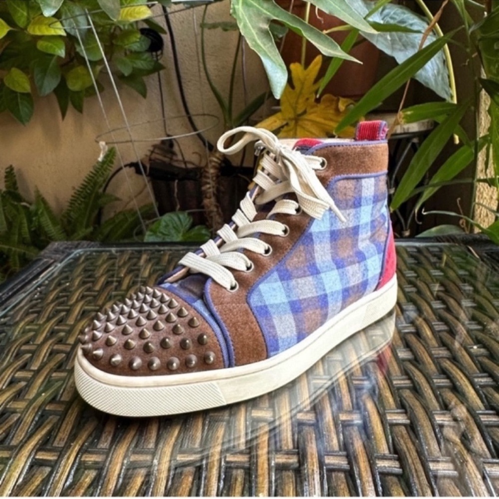 CHRISTIAN LOUBOUTIN men’s Crosta Barbara Square Lou Spikes Orlato Flat Sneakers